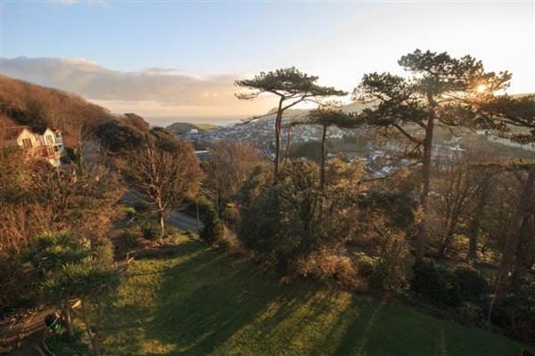 Westwell Hall Guest Accommodation, Bed & Breakfast, Luxury Rooms Ilfracombe Exterior foto